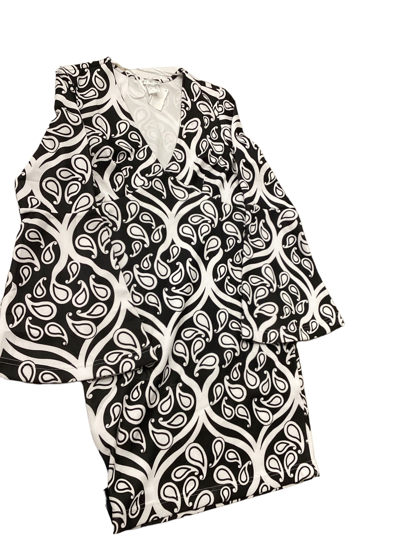 Dress Casual Midi By Venus Size: M