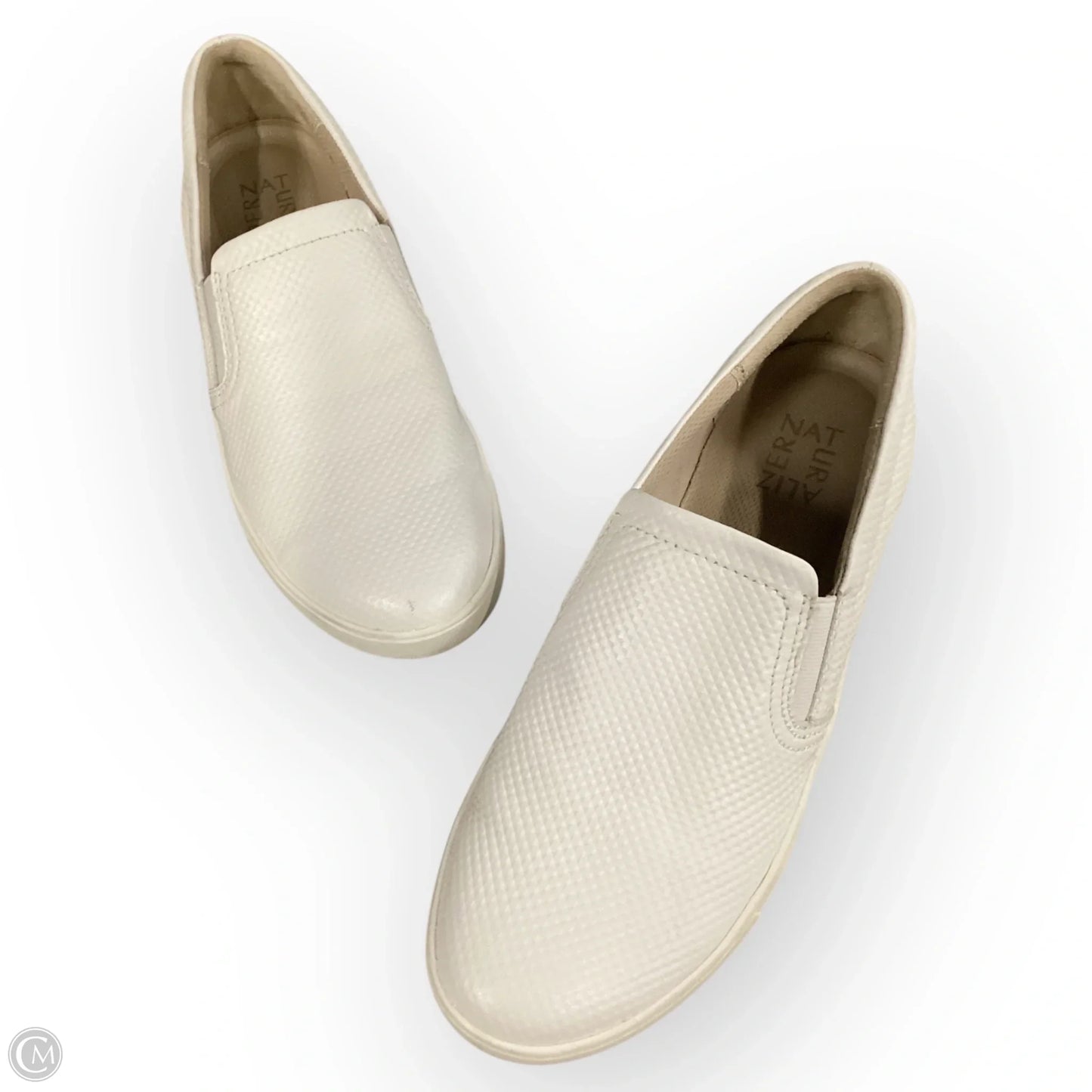 Shoes Flats By Naturalizer In White, Size: 9