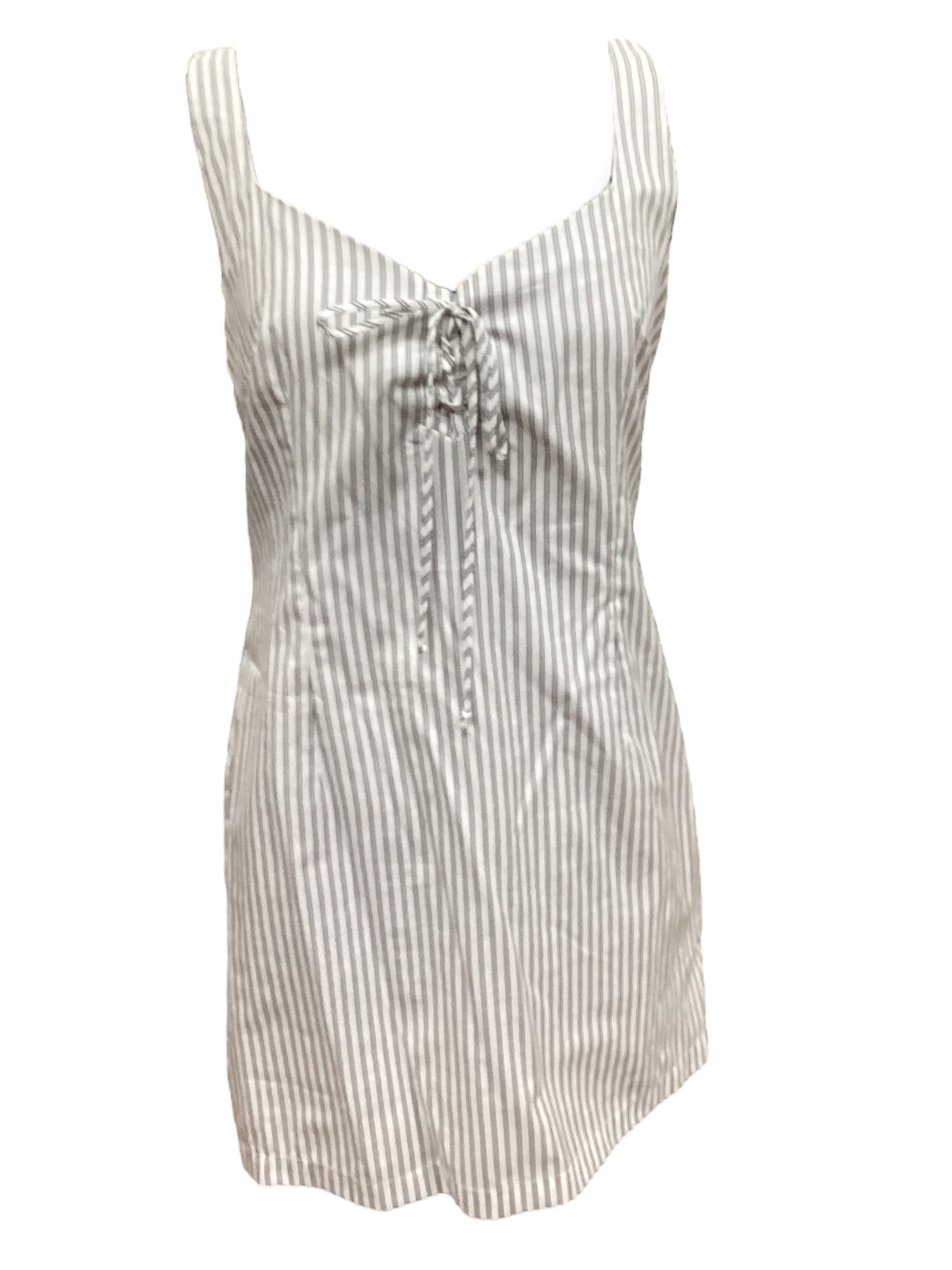 Dress Casual Short By Clothes Mentor Size: L