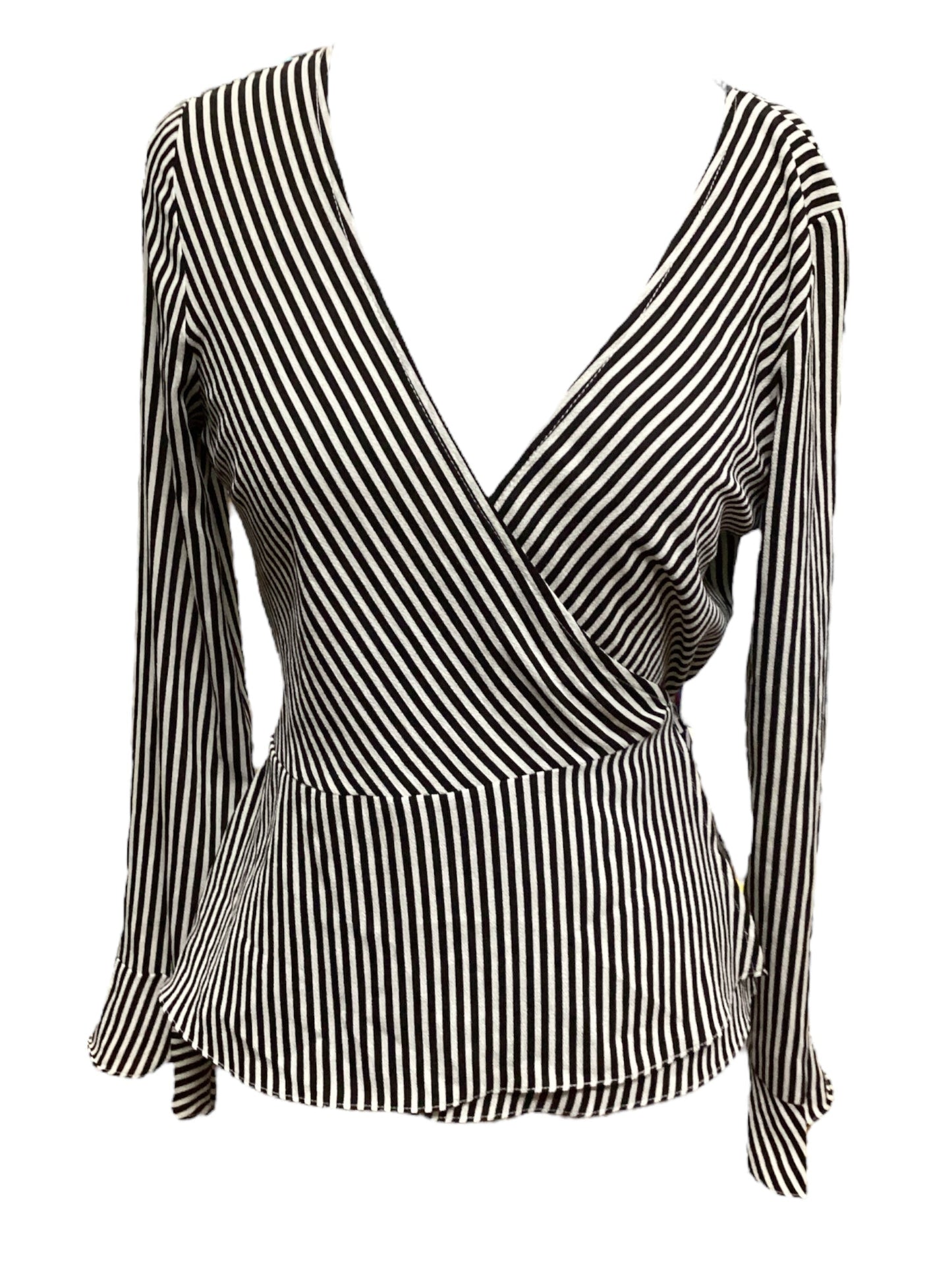 Top Long Sleeve By Divided Size: 8