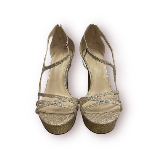 Shoes Heels Kitten By Clothes Mentor In Gold, Size:11