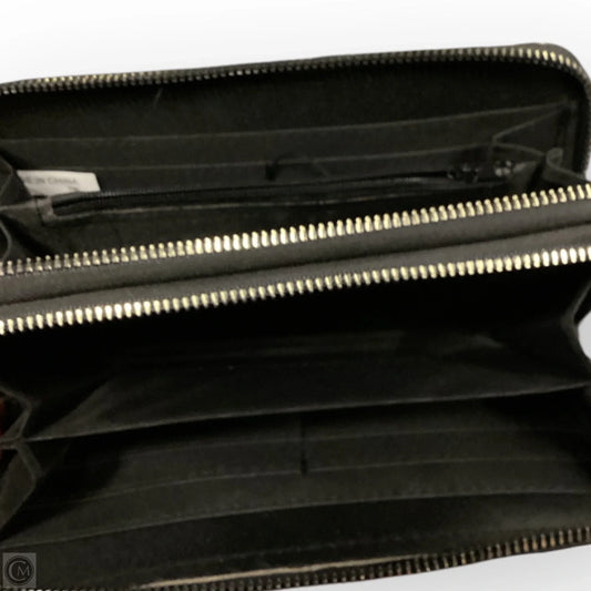 Wallet By Isaac Mizrahi, Size: Medium