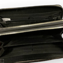 Load image into Gallery viewer, Wallet By Isaac Mizrahi, Size: Medium
