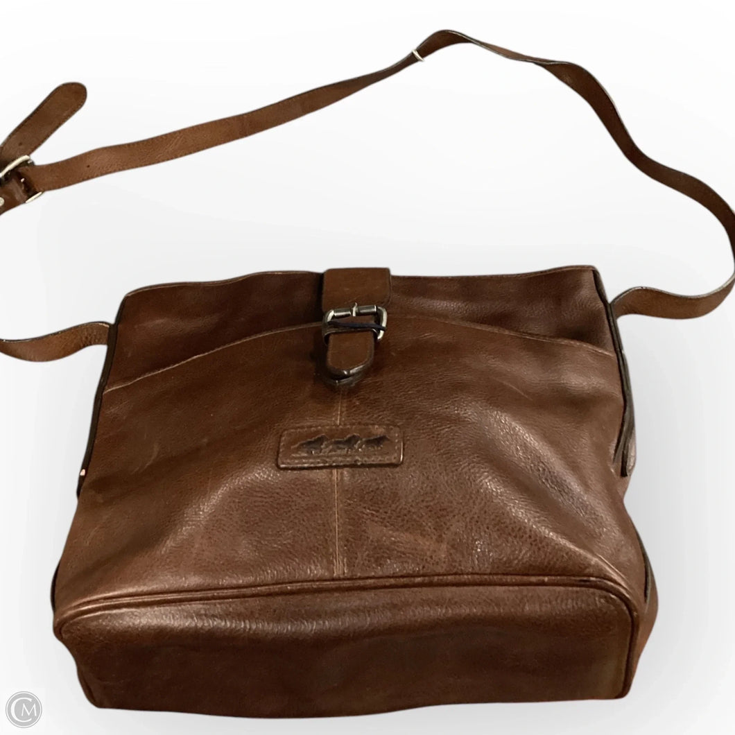 Crossbody Leather , Size: Medium