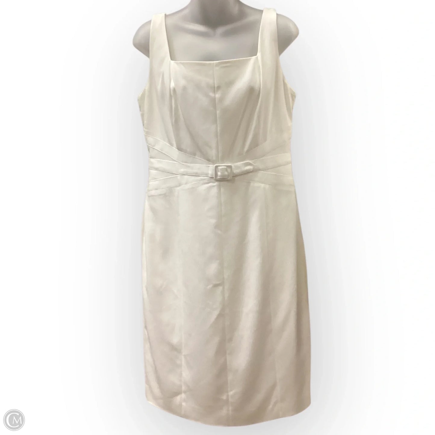 Dress Casual Midi By Clothes Mentor In White, Size: 12