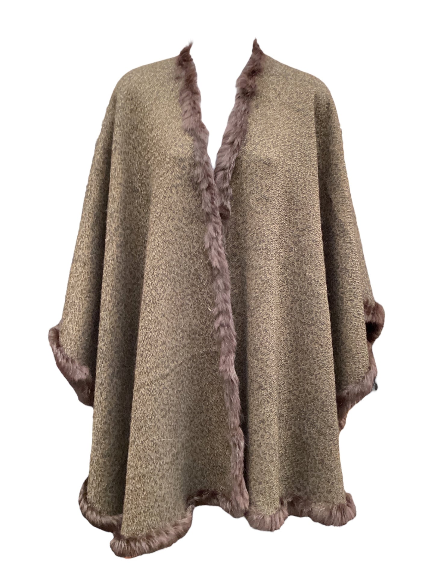 Shawl  In Brown, Size: Osfm