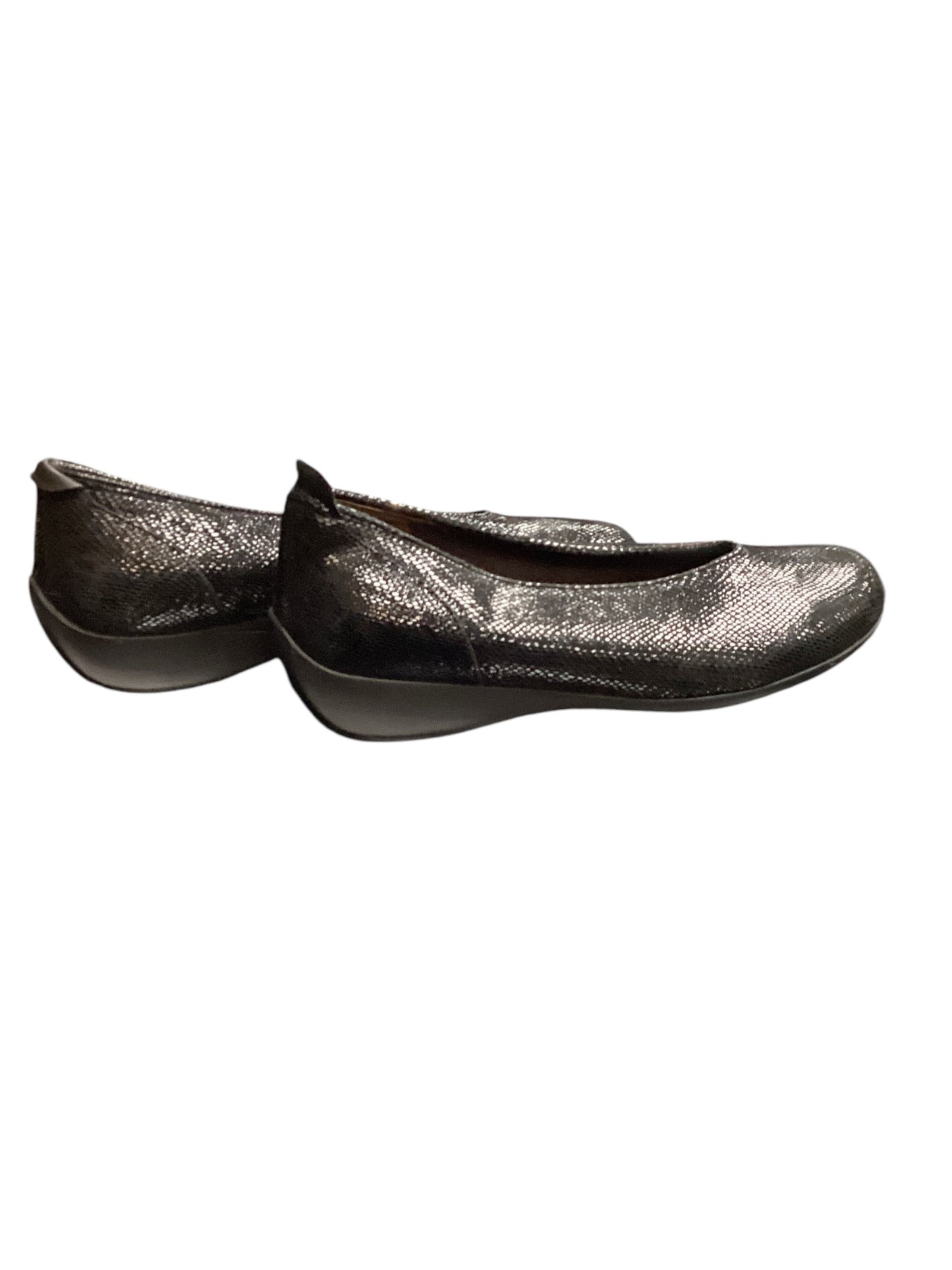 Shoes Flats  In Black, Size: 9