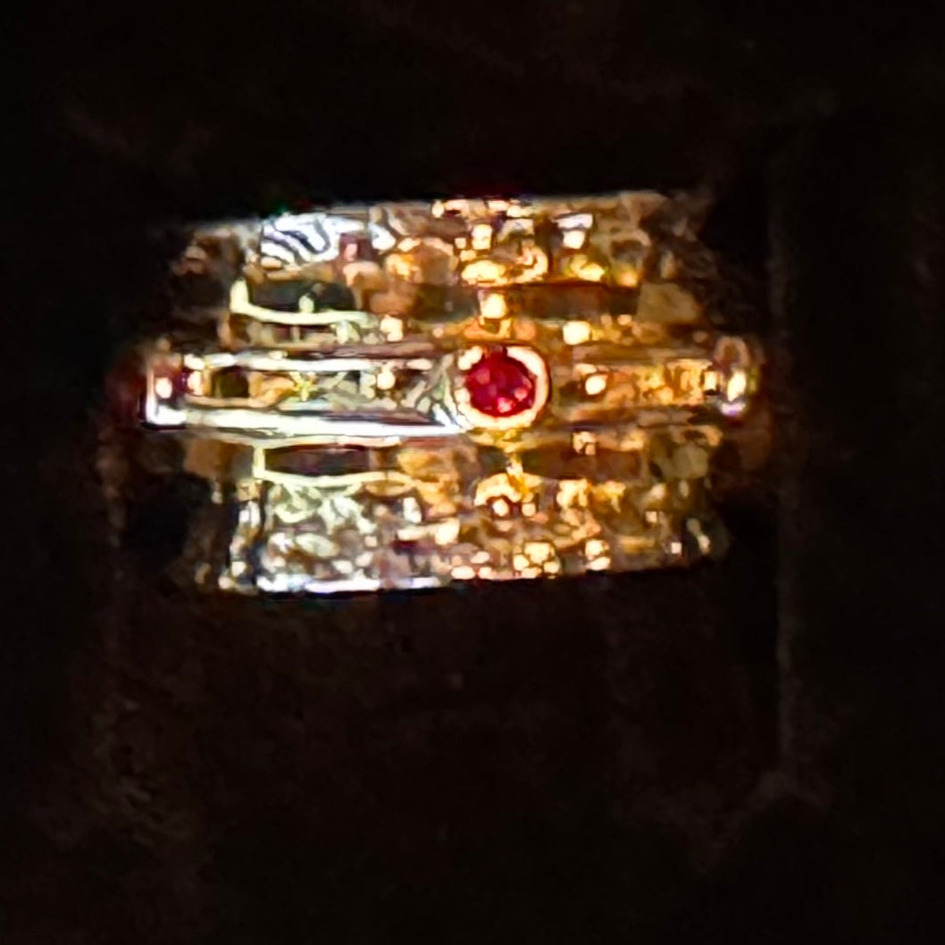 Synthetic Garnet & Two-Tone Band Spinner Ring