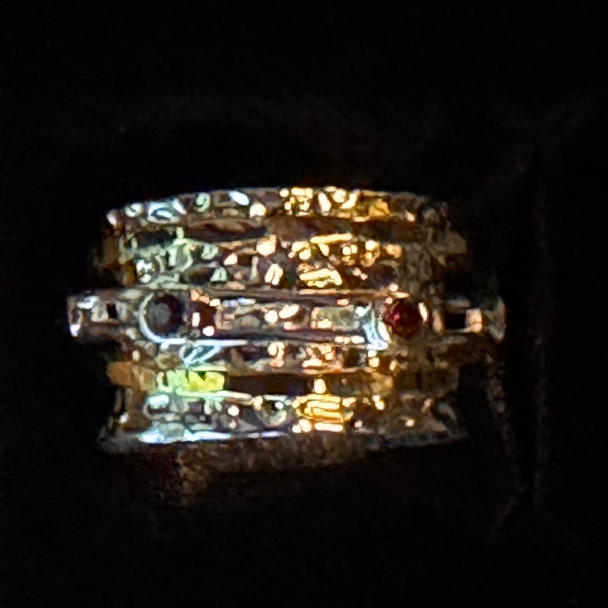 Synthetic Garnet & Two-Tone Band Spinner Ring