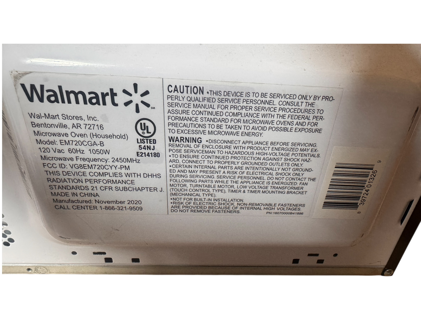 Mainstays 0.7 Cu. Ft. 700W Black Microwave Oven - Used