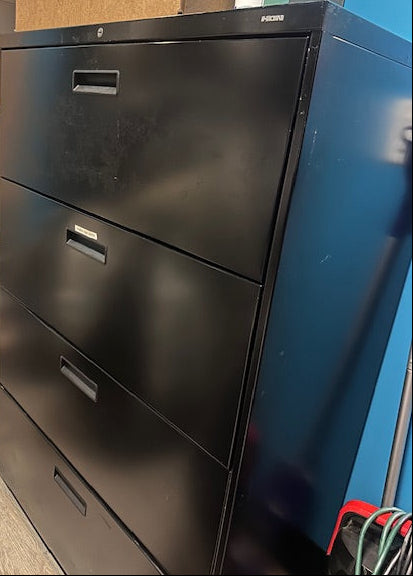 HON 4‑Drawer Lateral File Cabinet - Used