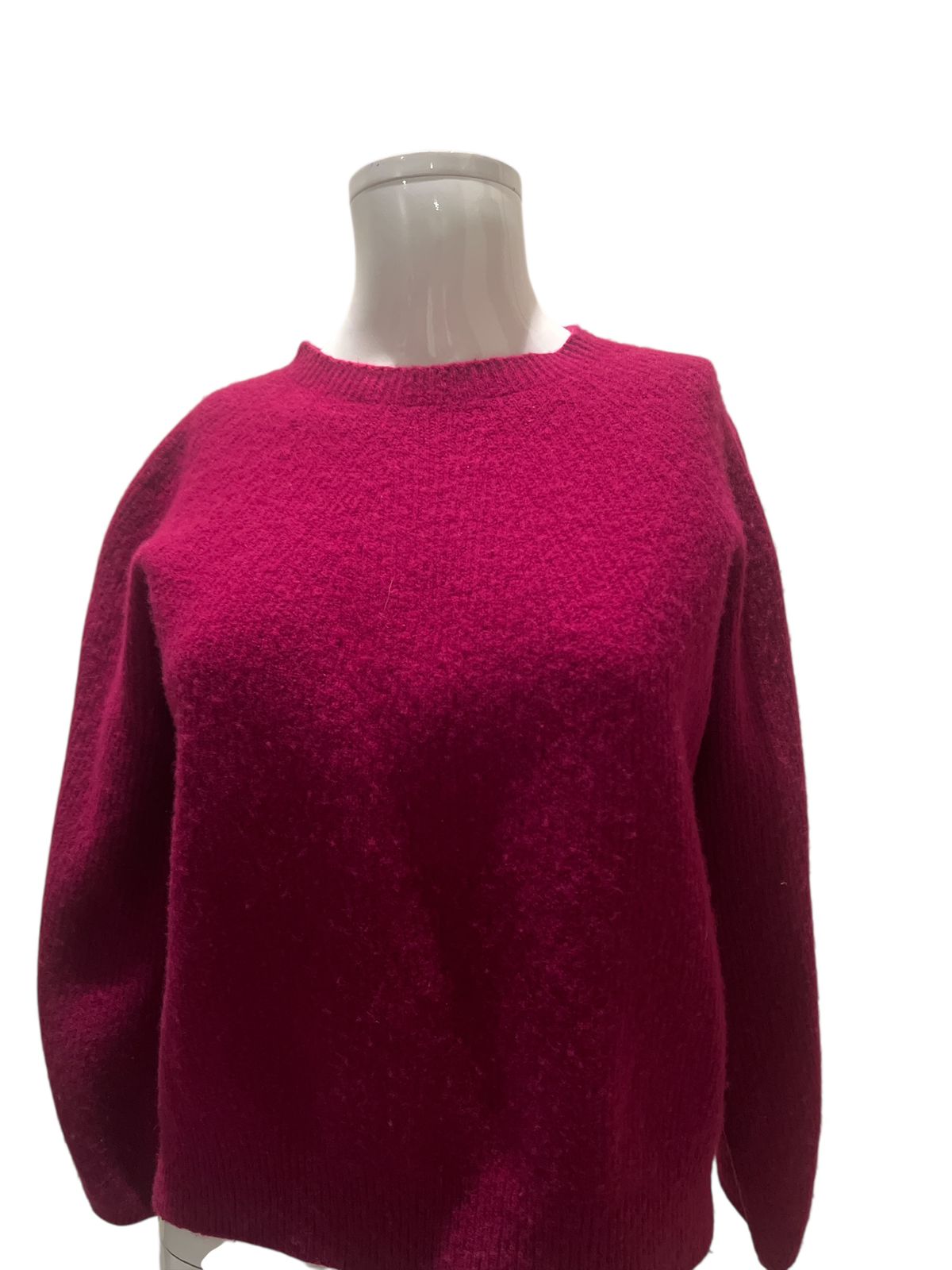 Sweater By Uniqlo  Size: M